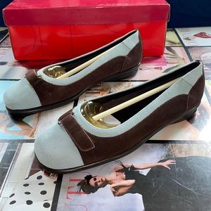 Aerosole Pajama style blue suede flats 6.5